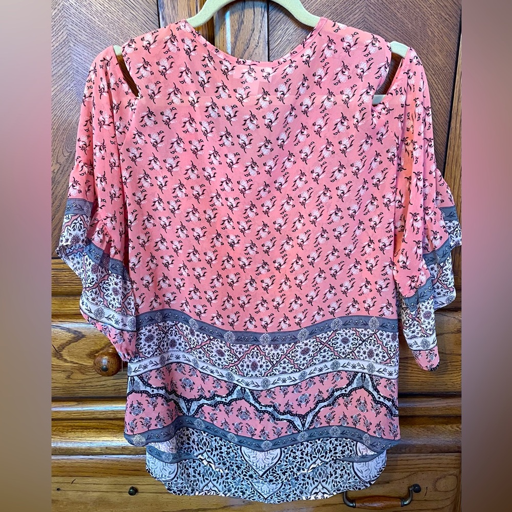 Flowy Top - Picture 3 of 7